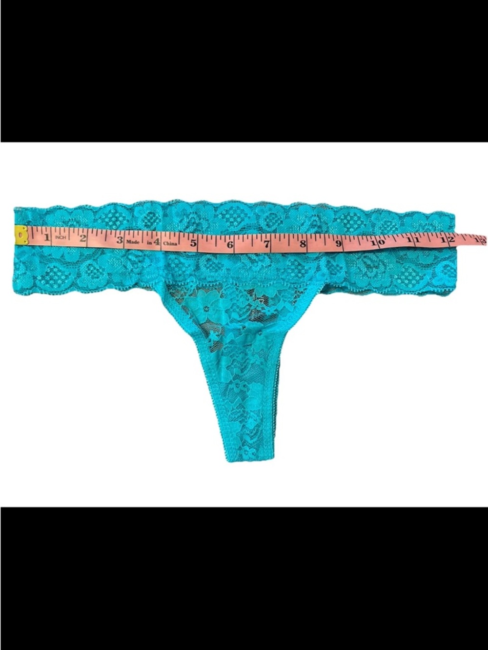 Yandy Collection Lace Thong Panties
Underwear Small NWT